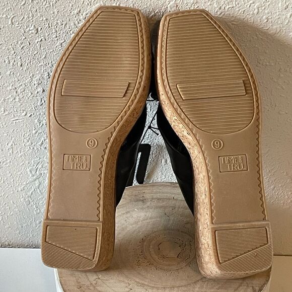 NWT Time and Tur Womens Black Wedge Sandals - Picture 5 of 5